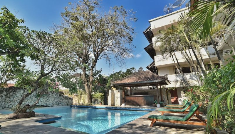 Havuz - Sari Bunga Hotel