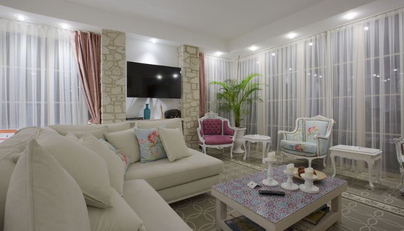Lobby - Cella Boutique Hotel & SPA
