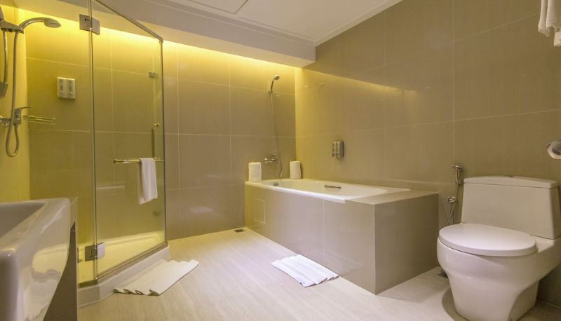 Banyo - FOX Hotel Gorontalo