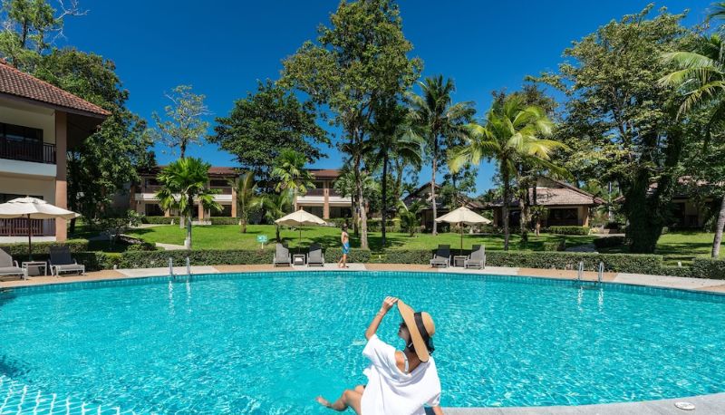 Piscina - The Leaf Oceanside by Katathani