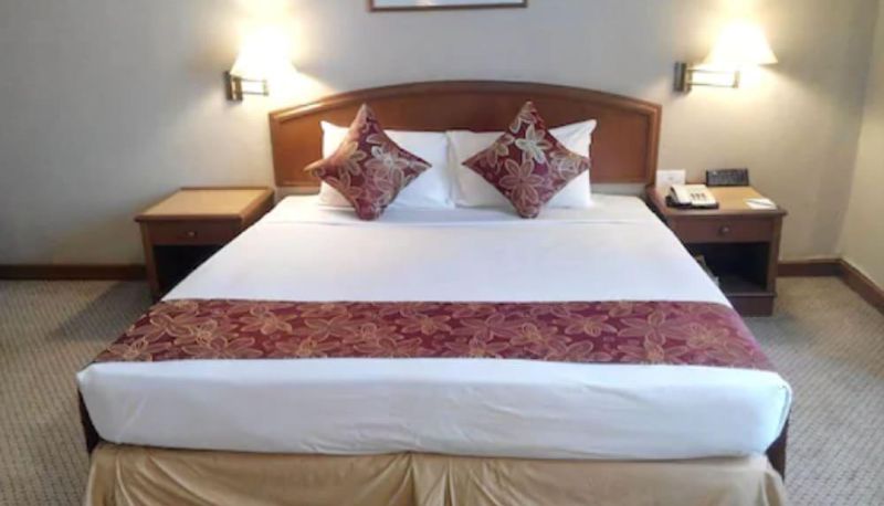 Camera business - Mandarin Court Hotel