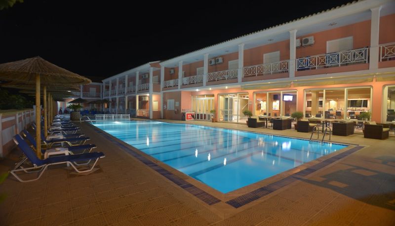 Havuz - Angelina Hotel & Apartments