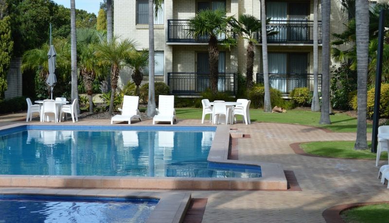 Pool - Great Eastern Motor Lodge