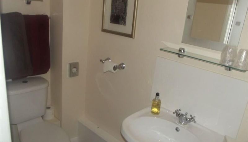 Apartment - Tudor House Guest House
