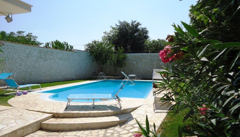 Pool - Villa Dafne