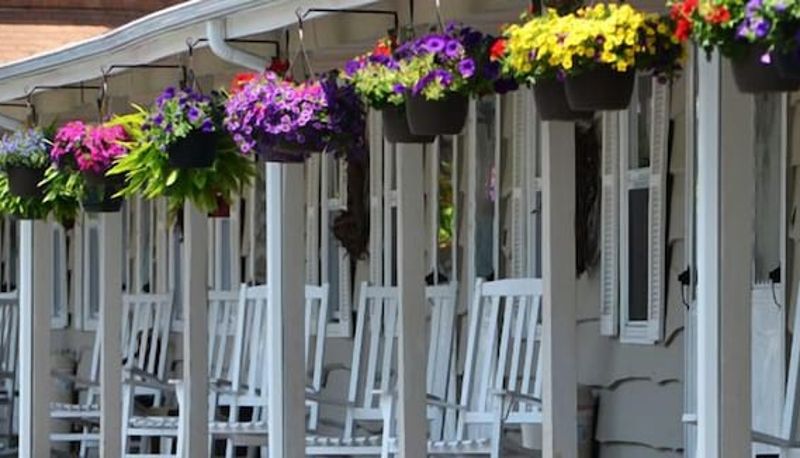 Bilgi - Alpine Village Inn