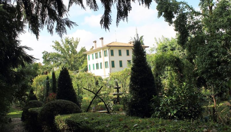 Info - B&B The Home Villa Leonati