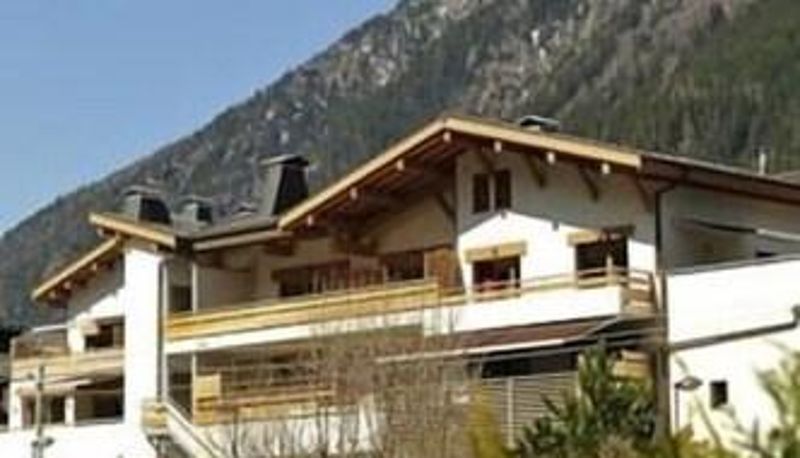 Hotel outdoor area - Les Ecrins De Soulane