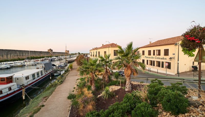 Area esterna dell'hotel - Hôtel La Maison des Croisades