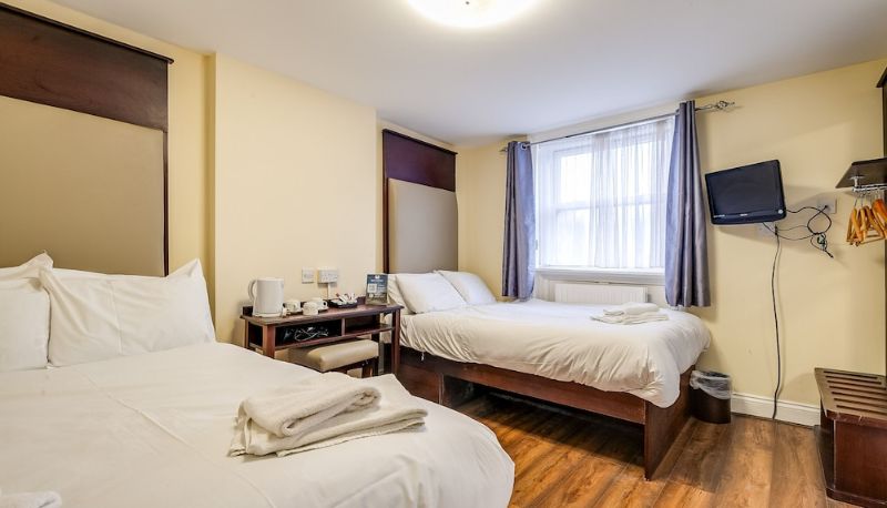 Suite - Astoria Hotel