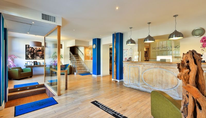 Réception - Hôtel Le Provençal