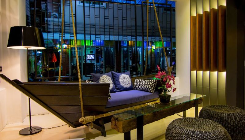 Salón - Hotel The Journey Patong New