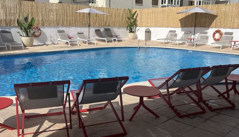 Piscina - Poniente Playa Aparthotel