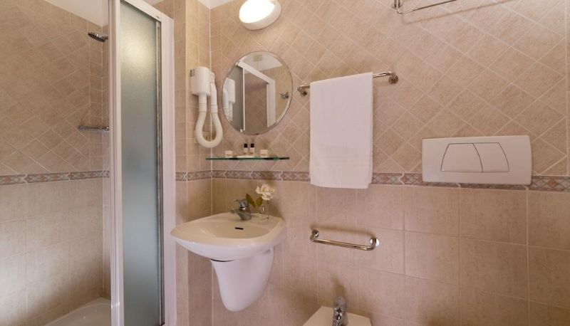 Habitación económica (individual) - Hotel Fidene