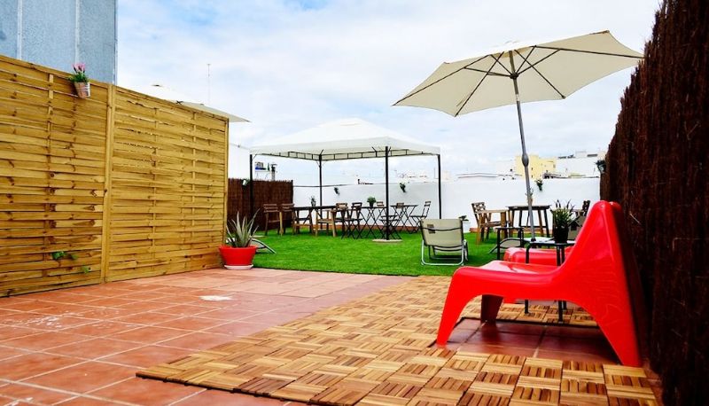 Taras - The Zentral Suites & Apartments