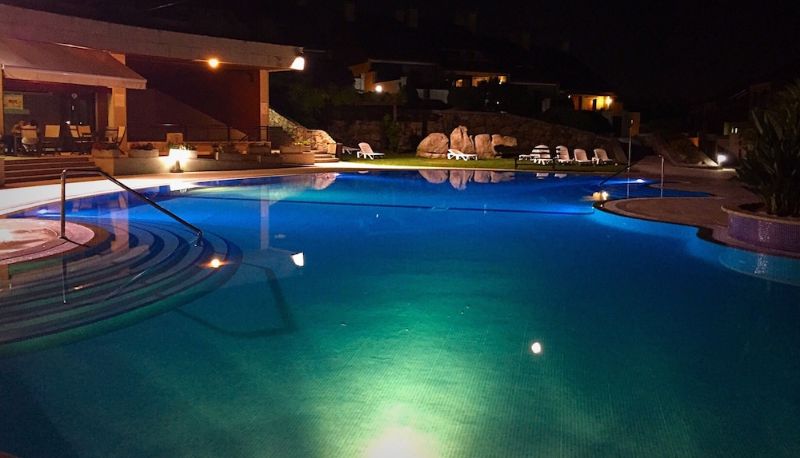 Piscina - Complejo Turístico Raeiros