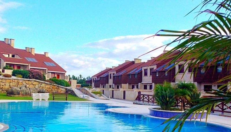 Piscina - Complejo Turístico Raeiros