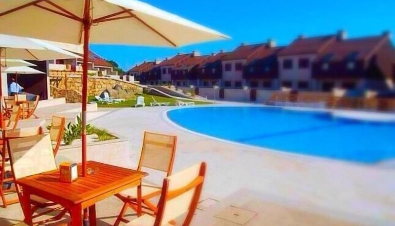 Piscina - Complejo Turístico Raeiros
