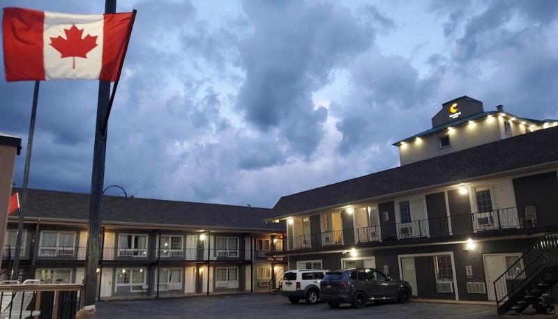 Bilgi - Niagara Falls Courtside Inn