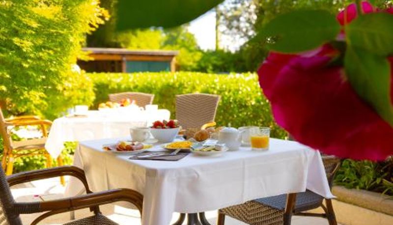 レストラン内の朝食ルーム - Parc Hotel Casa Mia