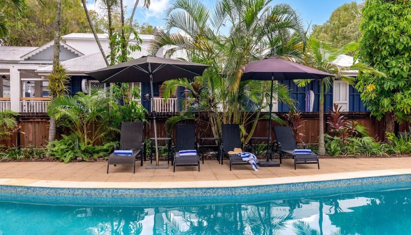 Pool - Paradise on the Beach Resort - Palm Cove
