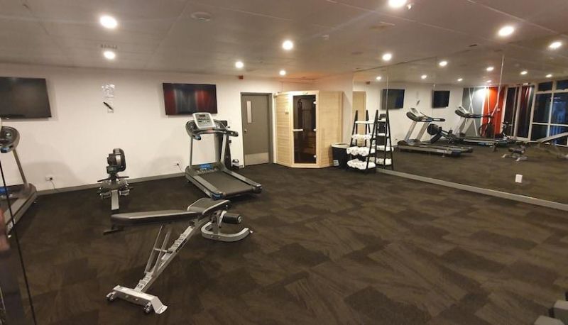 Instalaciones deportivas - Ascotia Off Queen