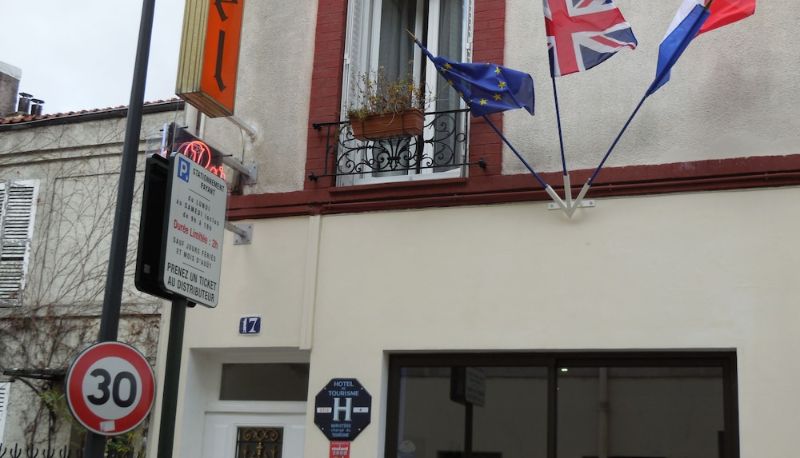 Informacje - Hôtel Le Petit Château