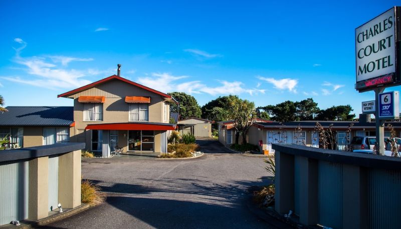 Info - Charles Court Motel