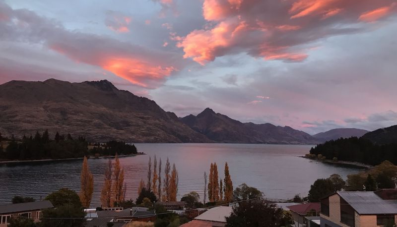 Info - Earnslaw Lodge