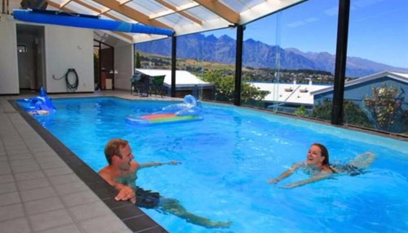 Pool - Spinnaker Bay Apartments