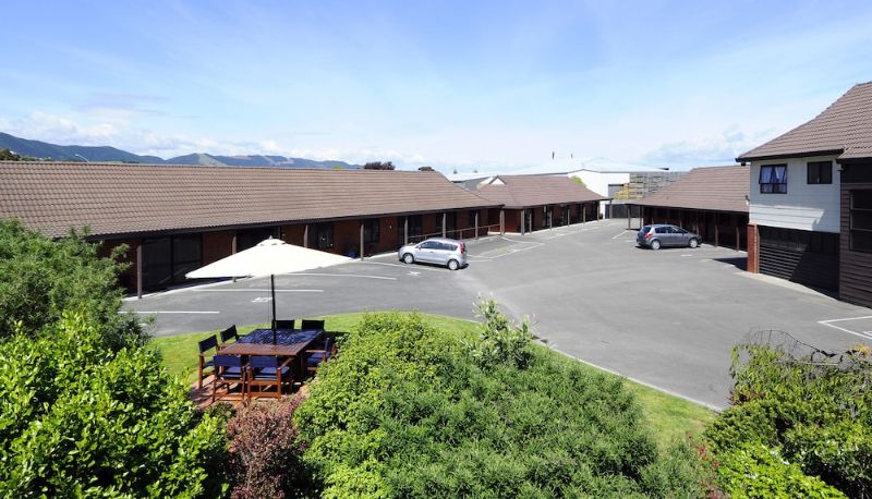 Hotel outdoor area - Amber Court Motel Nelson