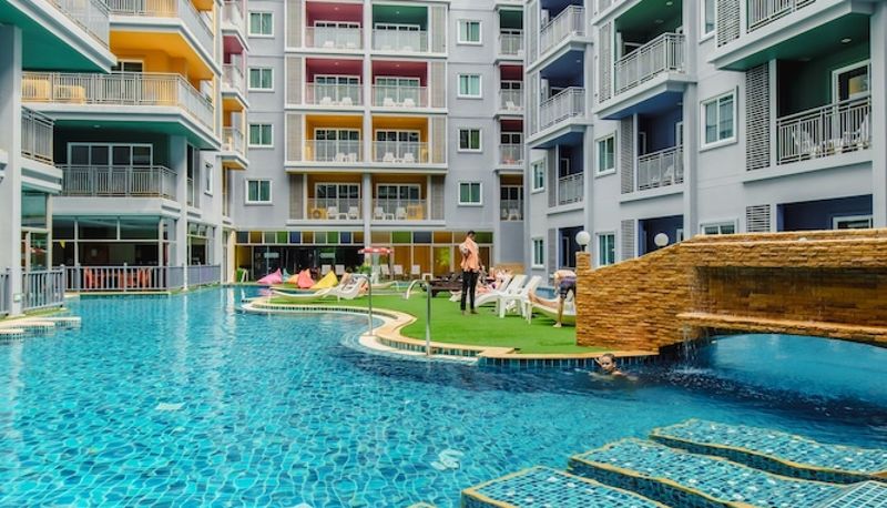 プール - Elite Suites Patong