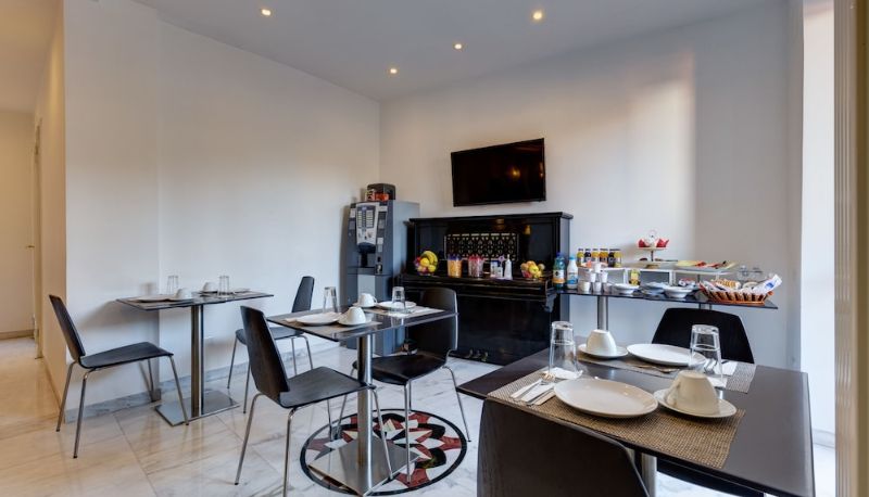 Breakfast room - Little Rhome Suites