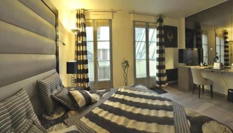 Camera - Hotel Relais Saint Jean Troyes