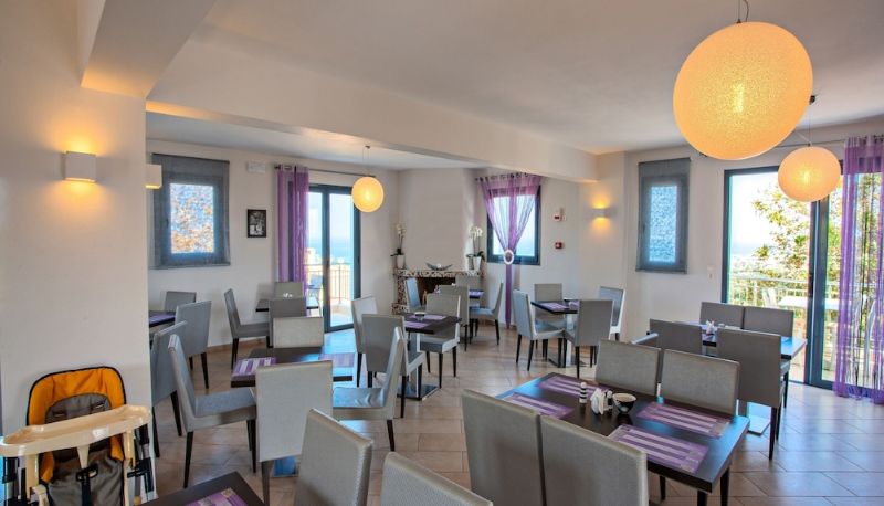 Restaurant - Carme Villas