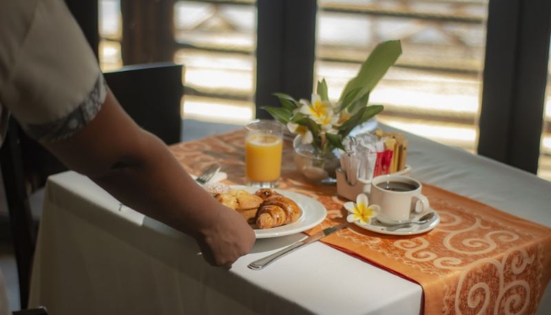 Restaurante - Le Peninsula Bay Beach Resort