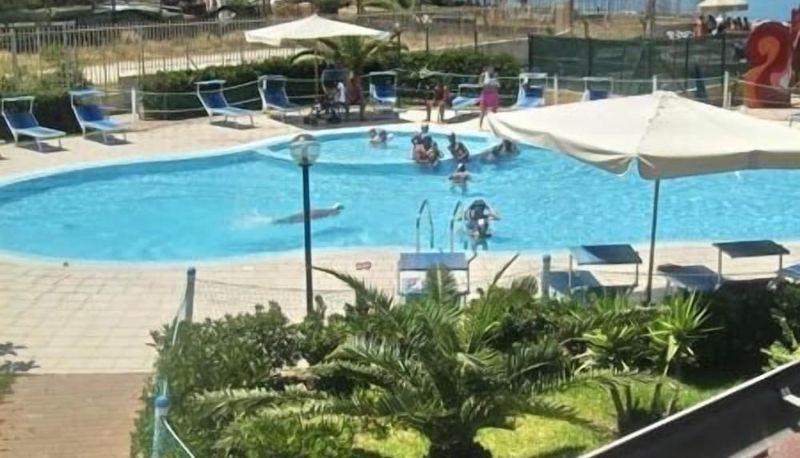 Piscina - Residence Hotel Riviera Calabra