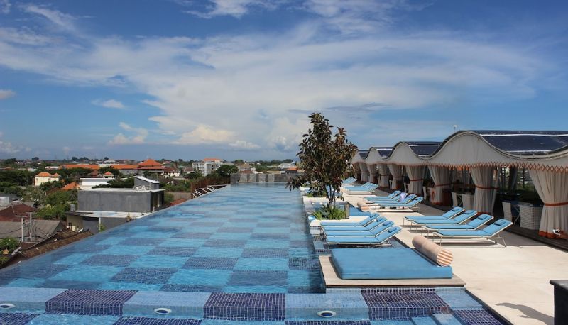 プール - TS Suites Seminyak