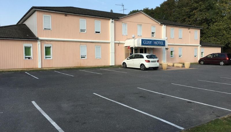 Información - Glisy Hotel