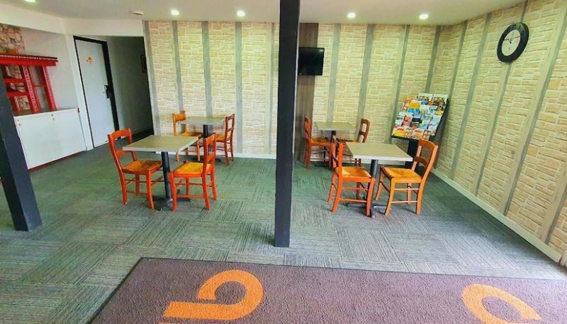 Información - Glisy Hotel