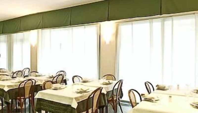 Restaurant - Nuovo Hotel Bristol