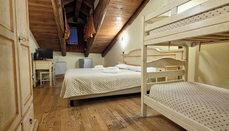 Dört kişilik oda - Hotel Chalet d’Oulx