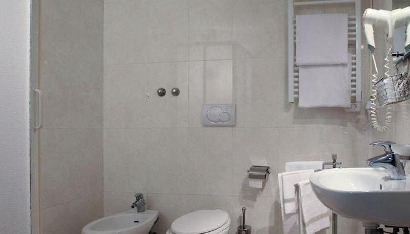 Habitación económica (individual) - Hotel Bologna