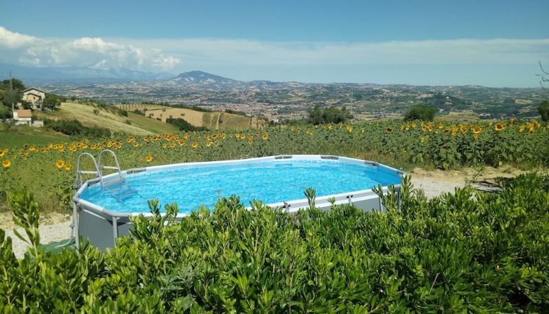 Piscina - Bed & Breakfast Giardino Agritourist