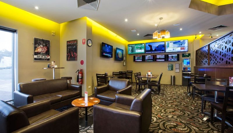 Bar - Nightcap at Gateway Hotel