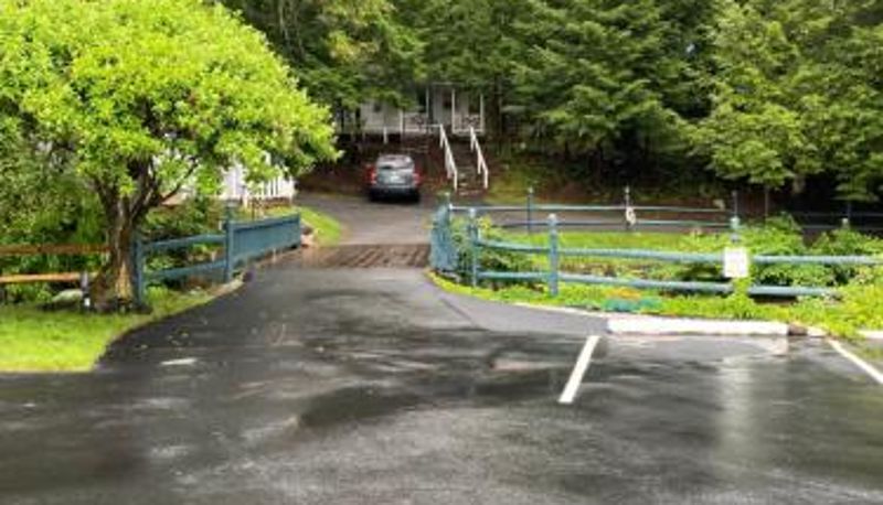 Info - Brookside Motel & Cabins