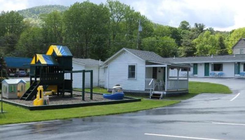 Info - Brookside Motel & Cabins