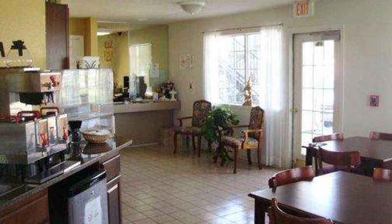Restaurant - Rodeway Inn Goddard