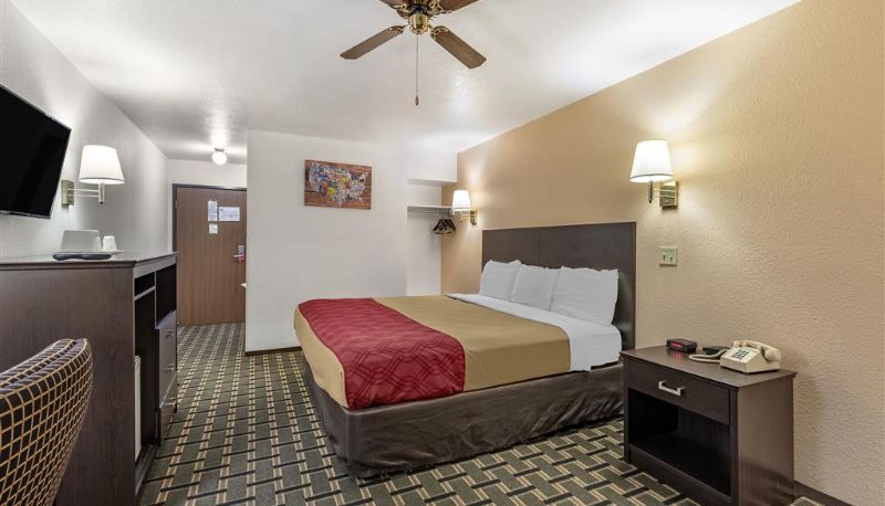 Zimmer - Econo Lodge La Junta