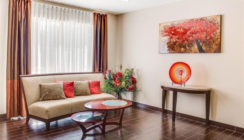 Hall - Comfort Suites Mandeville - Covington
